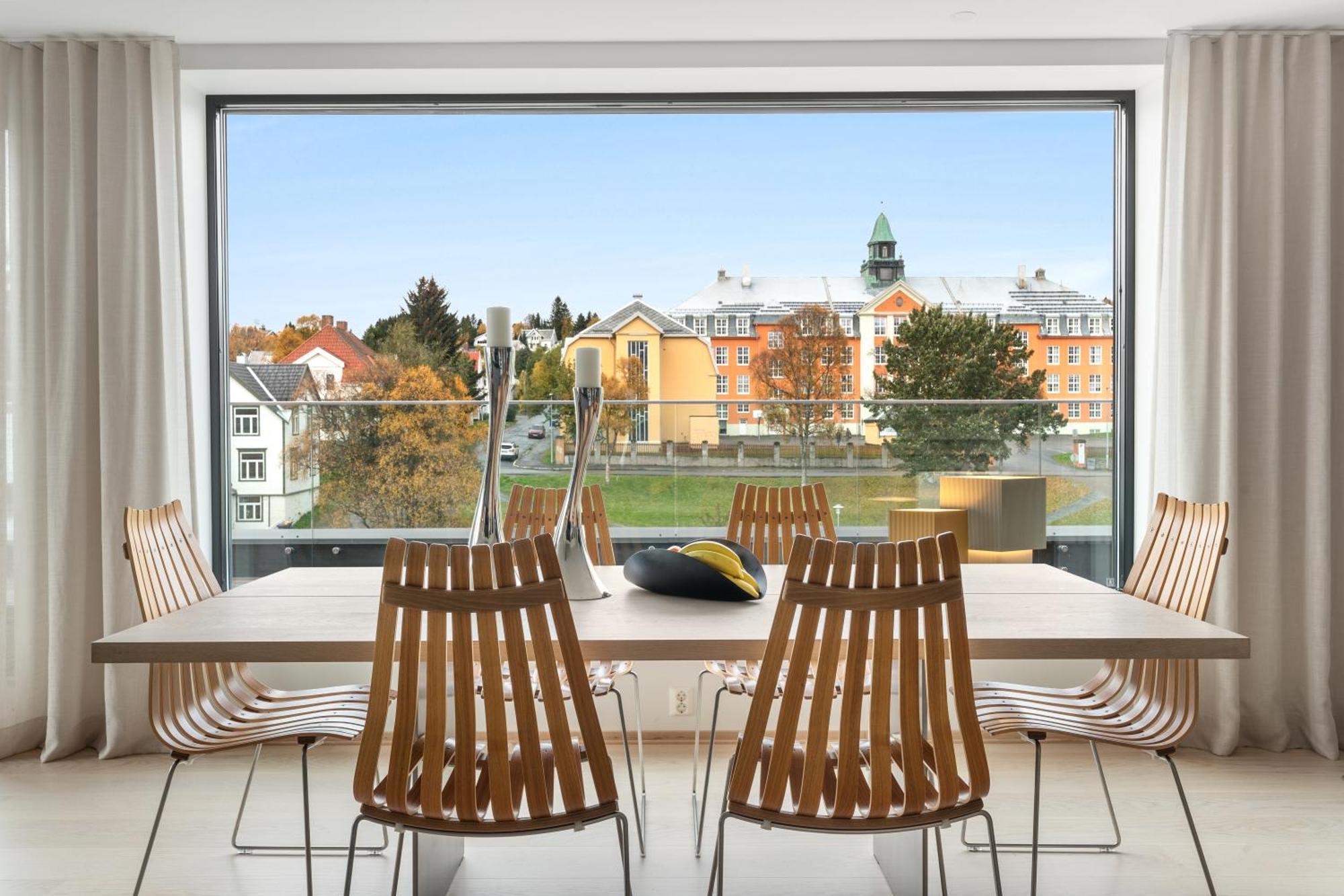 Luxury Apartment Downtown Tromso With 2 Bedrooms And 2 Bathrooms And Parking Esterno foto
