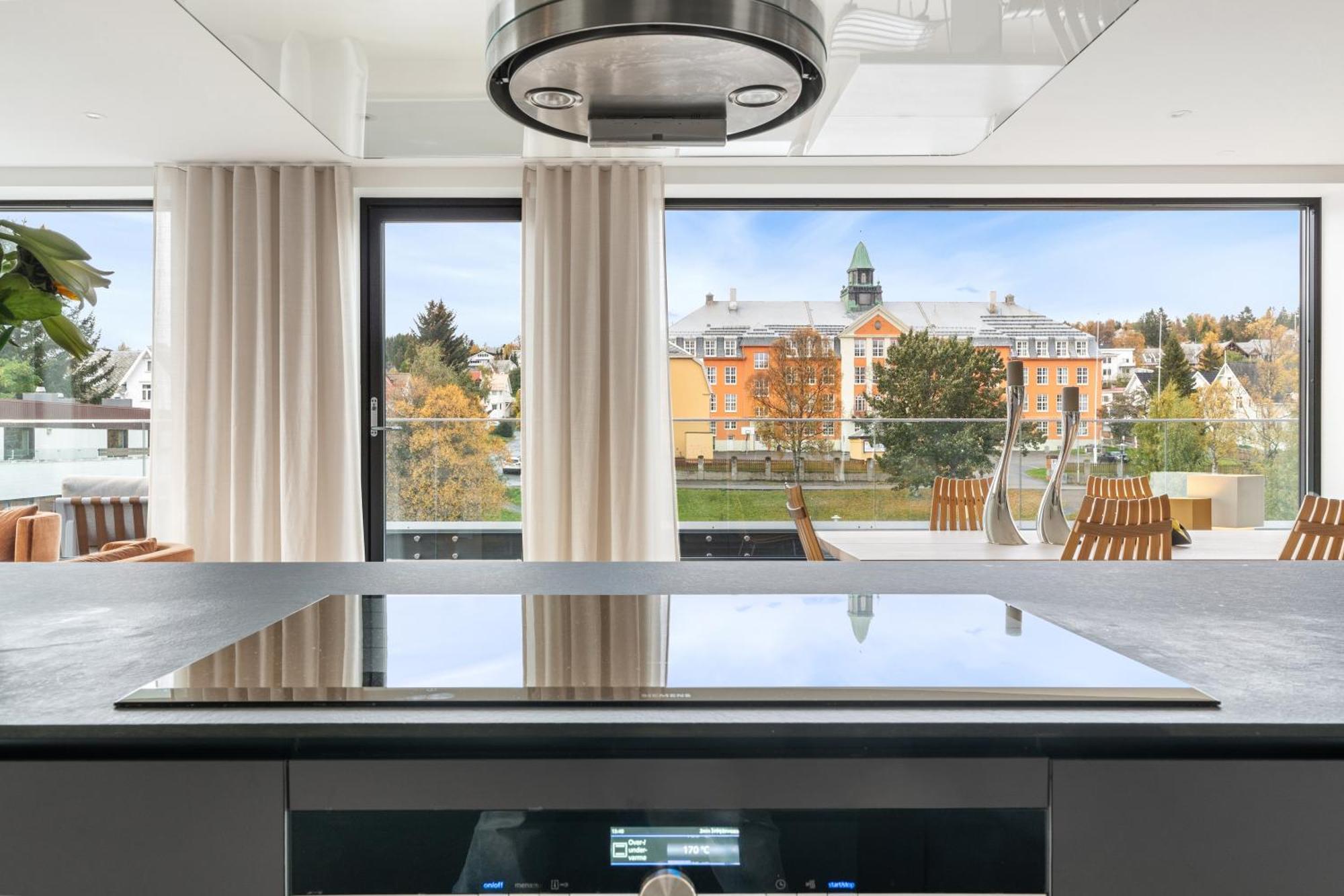 Luxury Apartment Downtown Tromso With 2 Bedrooms And 2 Bathrooms And Parking Esterno foto