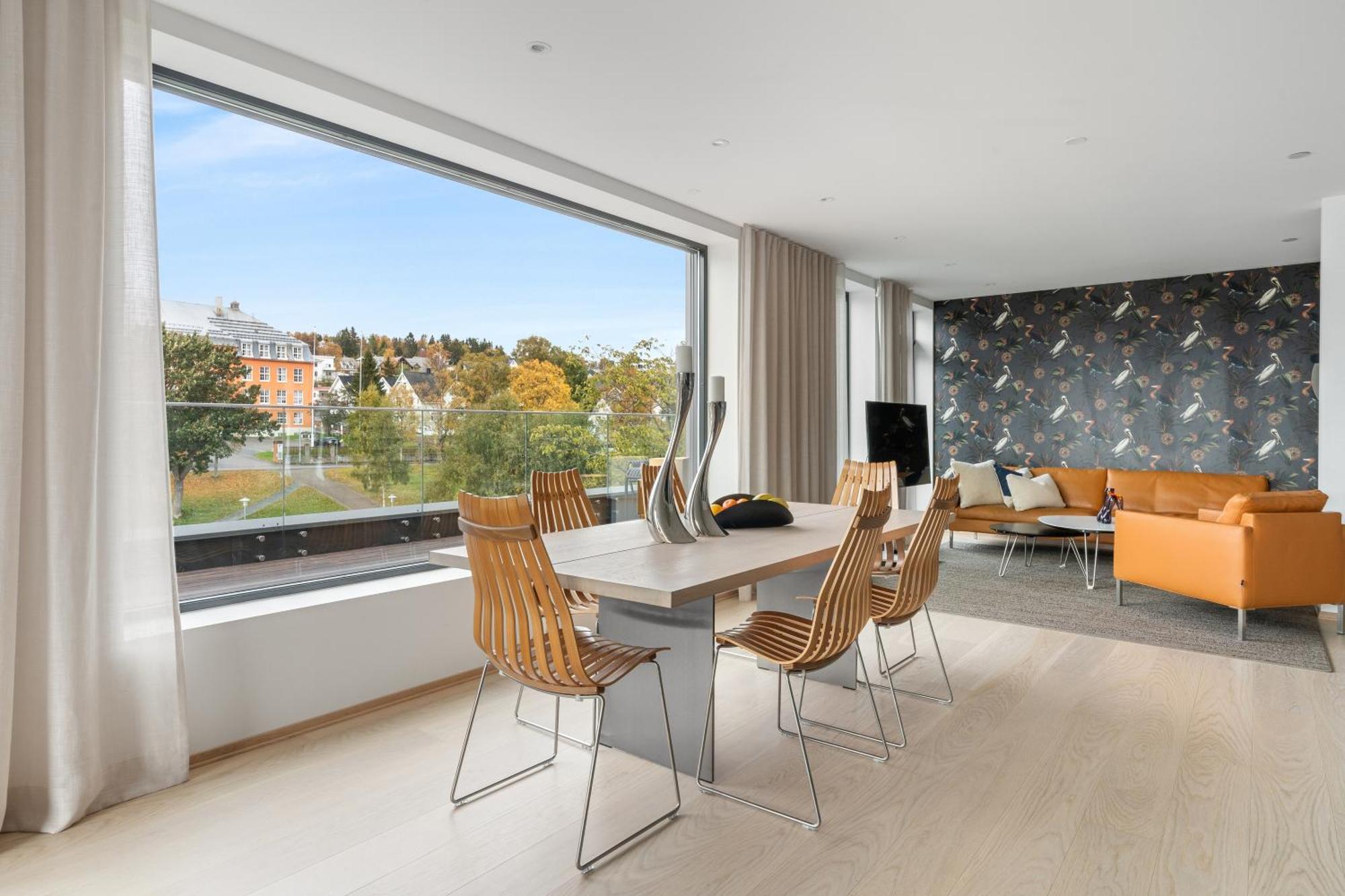 Luxury Apartment Downtown Tromso With 2 Bedrooms And 2 Bathrooms And Parking Esterno foto