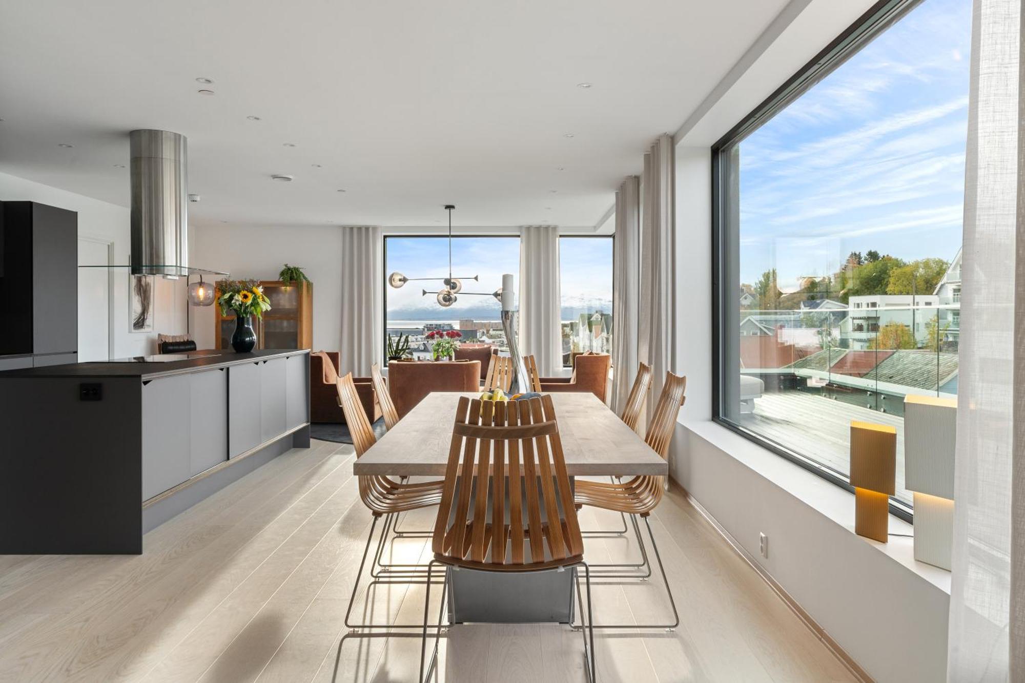 Luxury Apartment Downtown Tromso With 2 Bedrooms And 2 Bathrooms And Parking Esterno foto